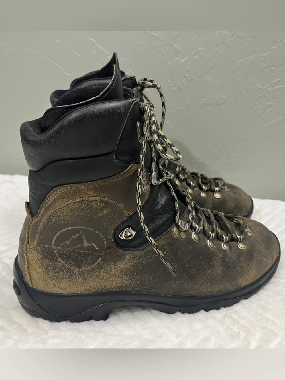 La Sportiva‎ wlf Leather Mountaineering work Boots size 44 1/2 men’s 11